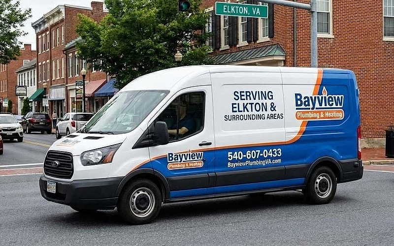 What Makes a Commercial Vehicle Wrap in Elkton Look Professional?