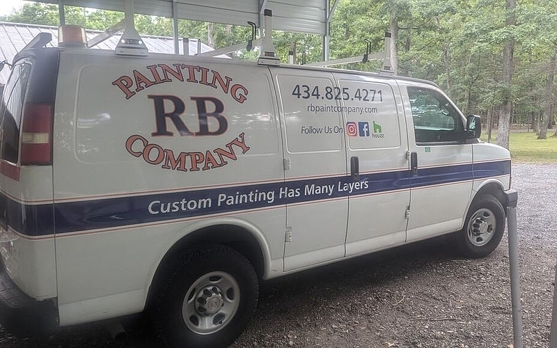 How Fleet Wraps Help Elkton Contractors Win More Jobs