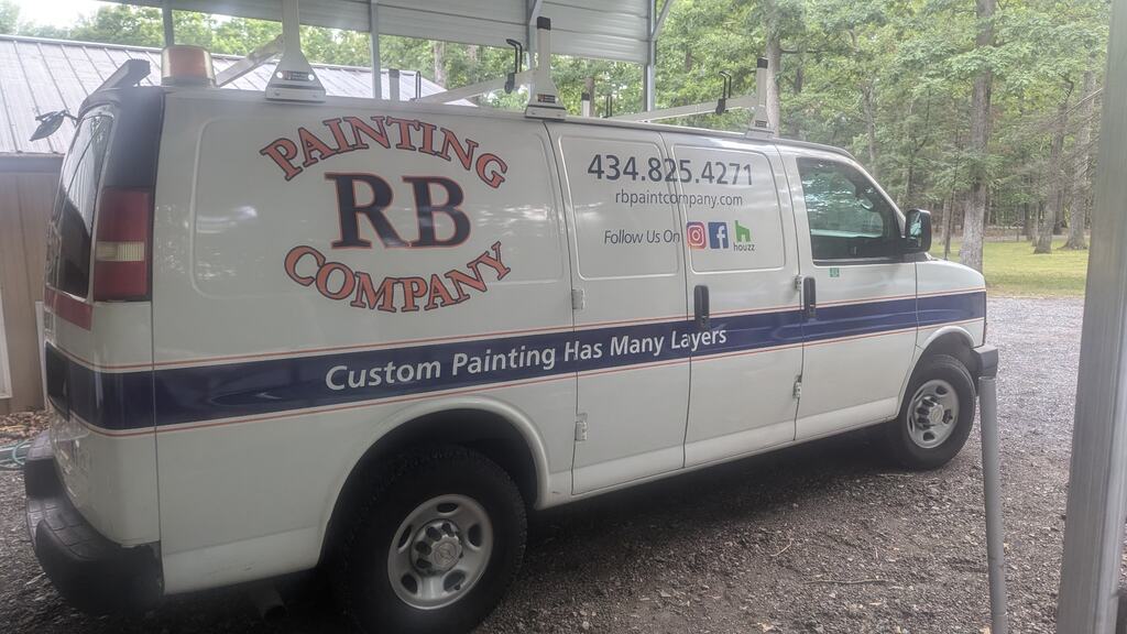 Fleet vehicle graphics in Waynesboro that stand out in traffic with bold colors and clear branding